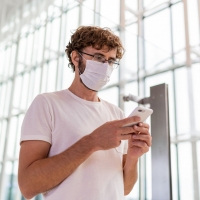 LOW TOUCH PARA UN MUNDO EN PANDEMIA